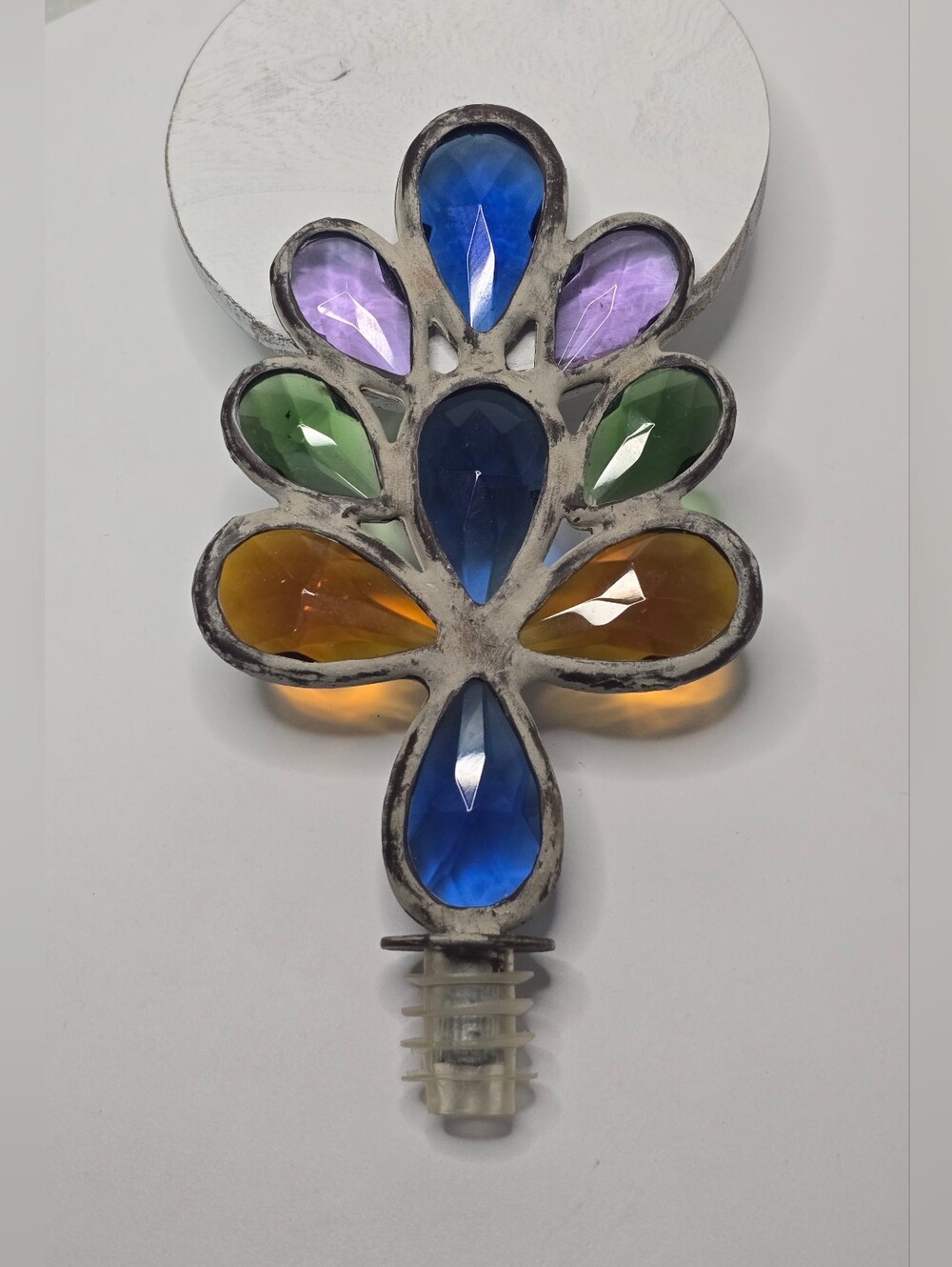 Decorative Design Distressed Teardrop Wine Bottle Stopper  [ Read Details ]